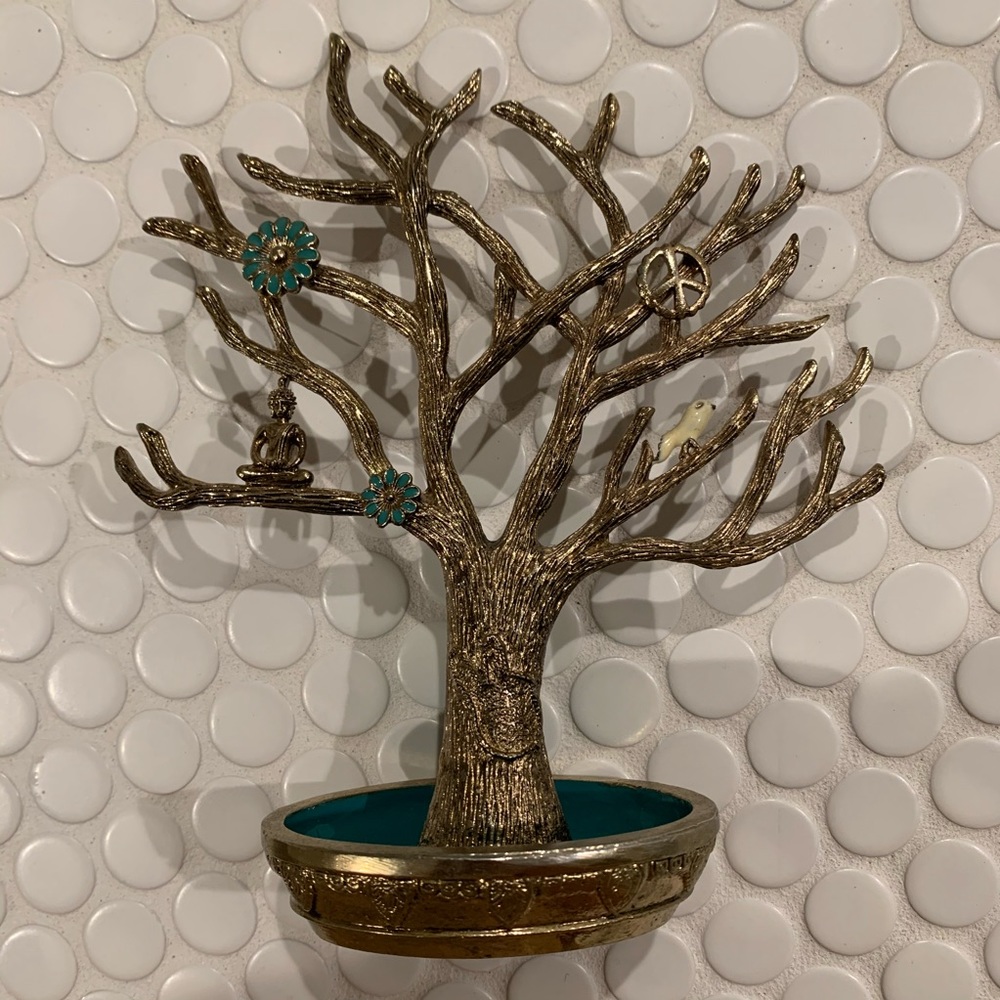 Lucky Brand Peace and Luck Jewelry Stand